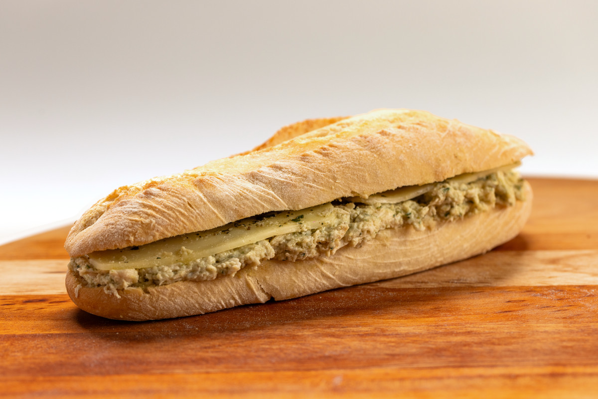 Emparedado Pollo al Pesto